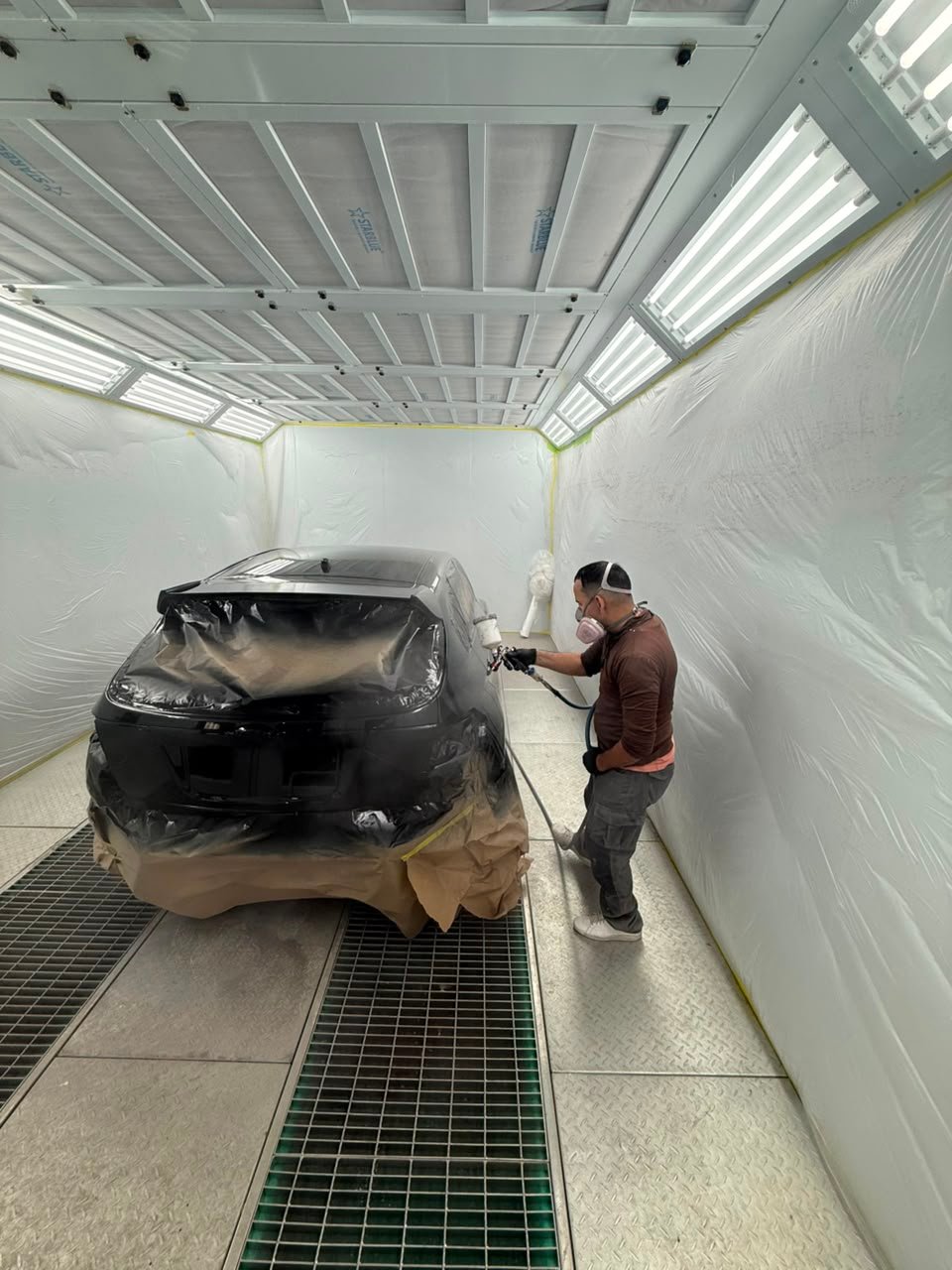 Proceso de pintura automotriz en Car Collection Garage
